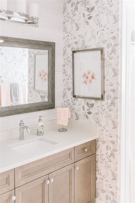 From Boring to Stunning: Simple Ways to Transform your Bathroom Space