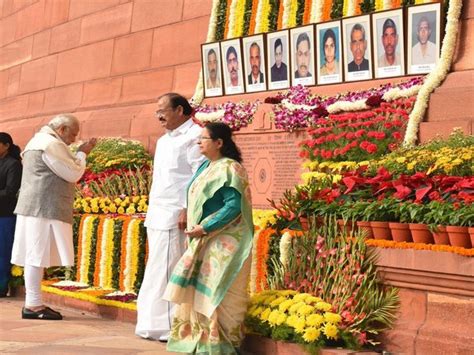 Leaders Pay Homage To Martyrs Of 2001 Parliament Attack Oneindia News