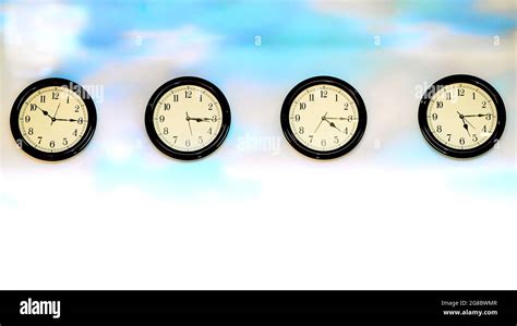 Different Time Zone Clocks Hi Res Stock Photography And Images Alamy