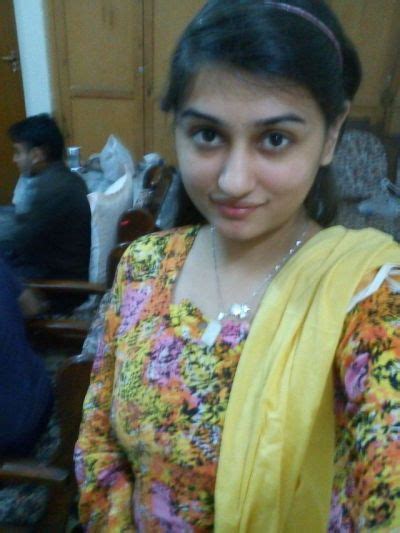 Gorgeous Pakistani Hot Babe Selfie Part 2 4 Tumbex