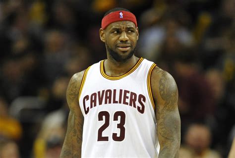 Watch Lebron James Curse At A Teammate In Last Nights Loss Complex