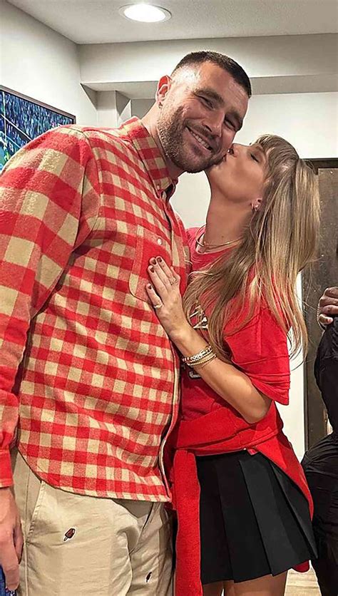 Travis Kelce Shouts Out Girlfriend Taylor Swift For His Uk Jersey Sales