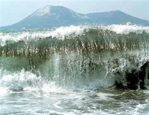 The biggest tsunamis in history: Lituya Bay, Alaska, 1958 ...