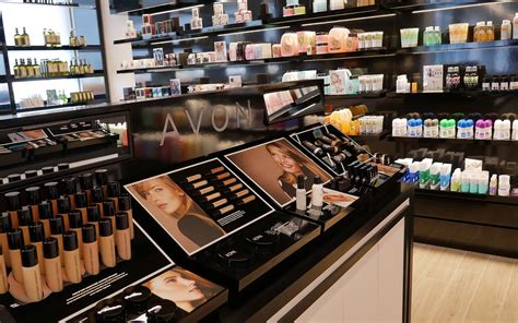 Avon Launches Experiential Brick And Mortar Expansion With 3 Canadian