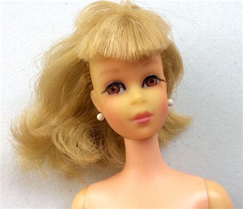 Vintage Mattel Francie Doll In Original Swimsuit Barbie Cousin From
