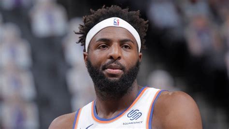 Although the knicks' present is dreary, new yorkers are hoping that mitchell robinson is an anchor for the franchise who can provide stability and serve as a towering beacon of light moving forward. Report: Knicks' Mitchell Robinson to have hand surgery ...