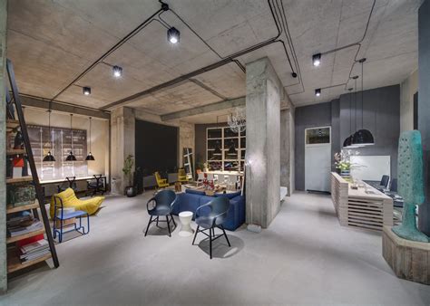 A Modern Office Space That Looks Like An Urban Loft