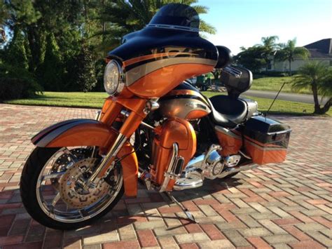 For your search query street glide cvo screamin eagle 2010 mp3 we have found 1000000 songs matching your query but showing only top 10 now we recommend you to download first result street glide cvo screamin eagle 2010 mp3. 2011 Harley-Davidson FLHXSE2 CVO Screamin' Eagle Street Glide