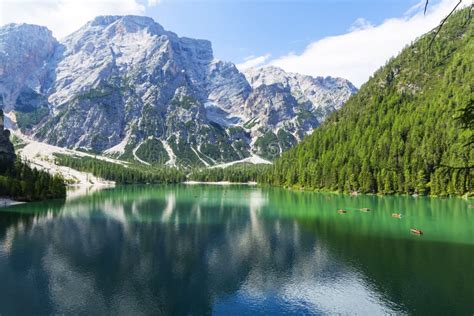 Lago Di Braies Beau Lac Dans Les Dolomites Photo Stock Image Du