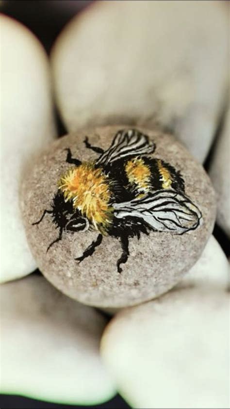 Bumblebee Rock Painting Great Bee I Would First Paint The Rock