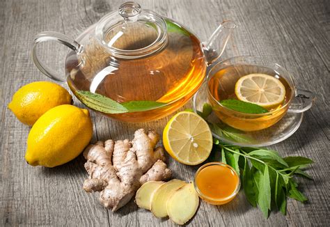 Bingung menyajikan apa untuk minuman dengan tambahan jahe dan madu, teh ini dijamin semakin kaya akan manfaat bagi tubuh. 3 Resep Simpel Teh dengan Lemon untuk Menurunkan Berat Badan