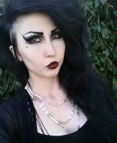 Outrageous Gothic Hairstyles Go Insane With Style
