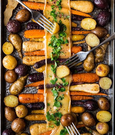 Raclette de légumes -racines sur une plaque Recettes d ici