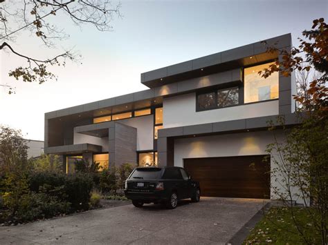 Impressive Modern Home In Toronto Canada