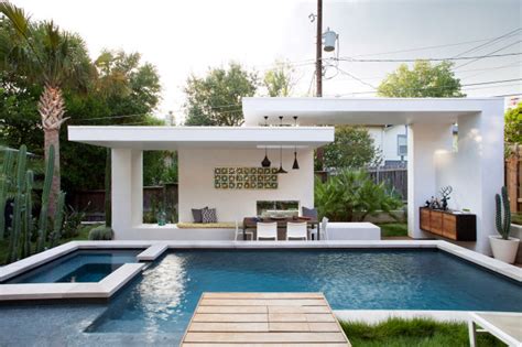 Winflo Pool And Cabana Contemporary Pool Austin By Chioco Design
