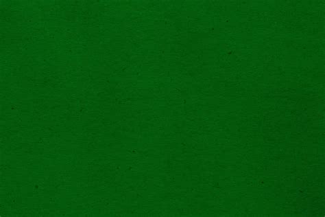 Download Bright And Rich Plain Dark Green Wallpaper