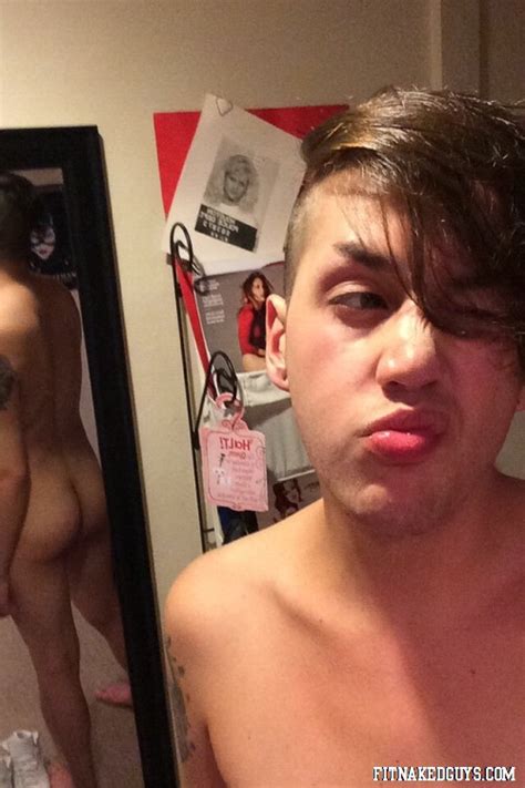 Daniel Anthony Noriega Adore Delano Shows Off Naked Ass Fit Naked Guys