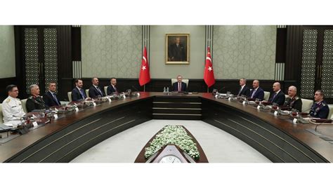 Yaş kararları hakkındakı son türkiye'nin en cesur gazetesi radikal, yaş kararları ile ilgili tüm arşiv haberlerini ve son dakika gelişmelerini okurlarına sunuyor. YAŞ kararları açıklandı | NTV