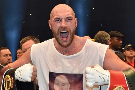 Tyson Fury Sorry After Homophobic Sexist And Anti Semitic Comments