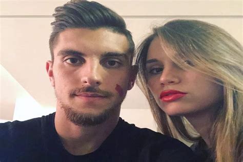 Chi è La Moglie Di Lorenzo Pellegrini Veronica Martinelli Stanno Insieme Da Quando Hanno 16 Anni