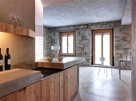 The Successful Combination Of Stone Concrete And Wood Archibat Mag
