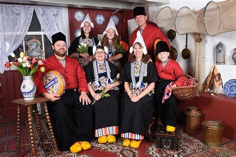 Reviews Photo Shoot In Dutch Traditional Costume In Amsterdam Tripadvisor