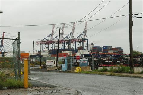 Longshoremen Ending Their Strike New York Container Terminal Back In