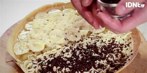 Maybe you would like to learn more about one of these? Download Gambar Martabak Pisang - Vina Gambar