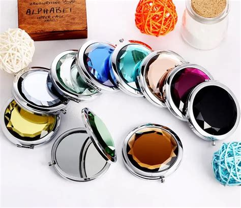 7cm Folding Makeup Mirror Compact Mirror With Crystal Metal Pocket Wedding Ts For Guests