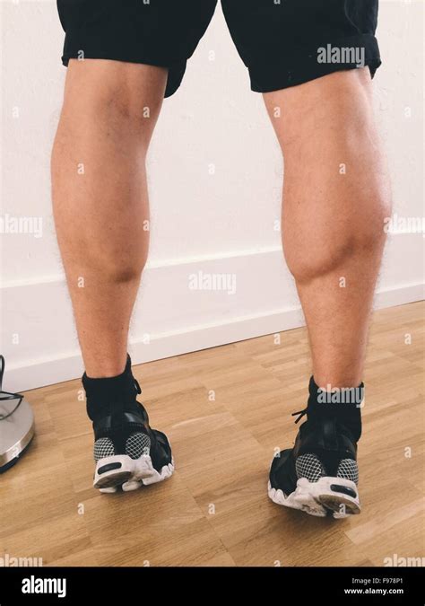 Muscular Legs High Resolution Stock Photography And Images Alamy