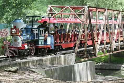 San Antonio Zoo Trains To Be Retired And Replaced
