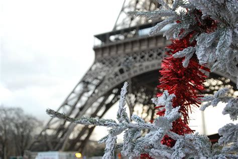 Eiffel Tower At Christmas Wallpaper