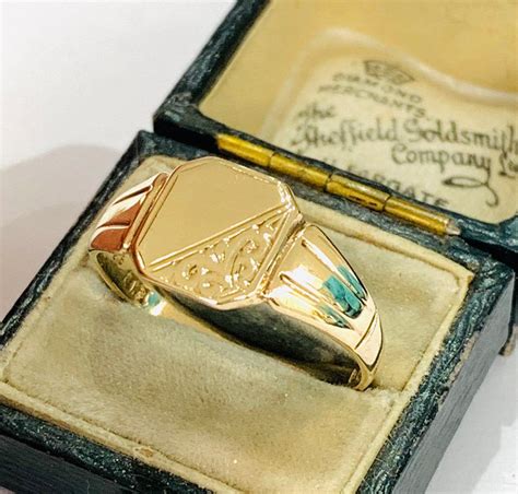 Stunning Vintage 9ct Gold Mens Signet Ring London 1970 Size Z 12 12