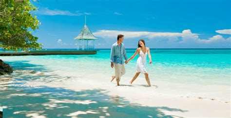 Check spelling or type a new query. Las 7 playas más románticas del mundo para viajar en ...