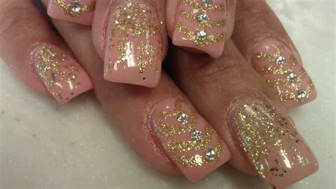 30 Classy Gold Glittery Nail Designs Godfather Style