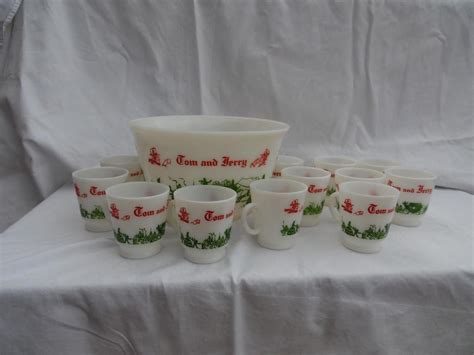 Vintage Hazel Atlas Tom And Jerry Punch Bowl Set Mugs White Red
