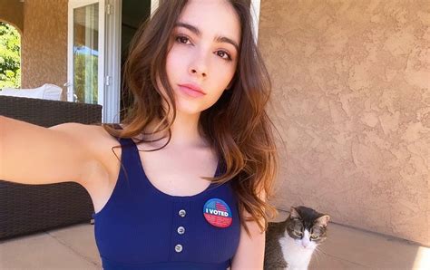 Haley Pullos Height Facts Biography Models Height