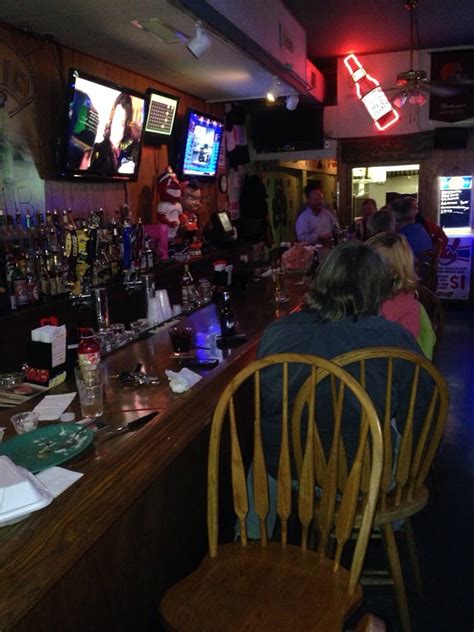 Trolley House Pub And Grille Bars 7066 Columbia Rd Olmsted Falls Oh