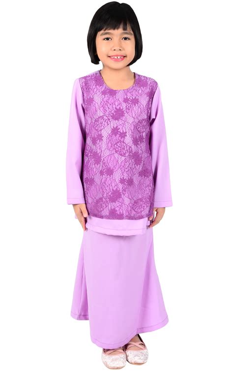 باجو كوروڠ) is a traditional costume originated from sumatra, and malay peninsula, and is traditionally worn by women in brunei, indonesia, malaysia, singapore and southern thailand. (FAMILY SET) KIDS BAJU KURUNG KALINA - LIGHT PURPLE - Baju ...
