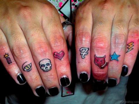 61 Hope Incredible Tattoos On Fingers Tattoo Designs