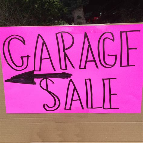 8 Tips for Garage Sale Shopping Success