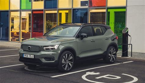 Volvo Xc40 Recharge Specs Price And Comparisons Licarco