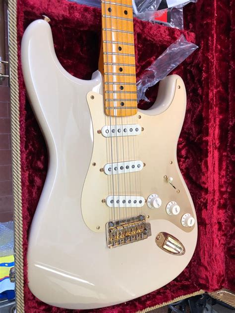 Fender Stratocaster 60th Anniversary Classic Player 50s Desert Sand