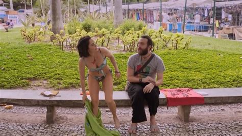 Nude Video Celebs Fernanda Vasconcellos Nude Rua Do Sobe E Desce