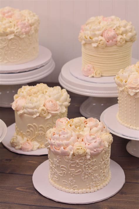 Gorgeous Buttercream Cakes For A 70th Birthday White Flower Cake