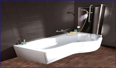 Wir von riluxa bieten neben unseren waschtischen und unseren duschwannen auch individuelle corian® badewannen nach maß an. Badewannen Duschkombination | Hauptdesign