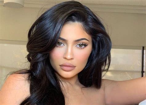 Kylie Jenner Breaks An Instagram Record By Becoming The First Woman To
