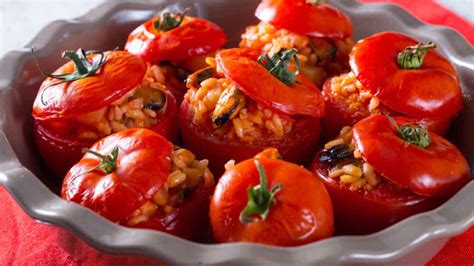 Tomates Farcies Au Riz Avec Pommes De Terre Une Recette Savoureuse