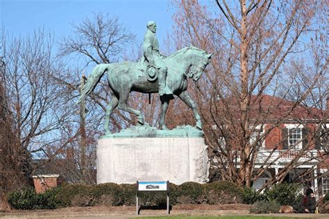 Sale Of Robert E Lee Statue In Charlottesville Awaits