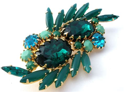 Emerald Green Rhinestone Brooch Pin Vintage Vintage Rhinestone Jewelry Vintage Jewelry